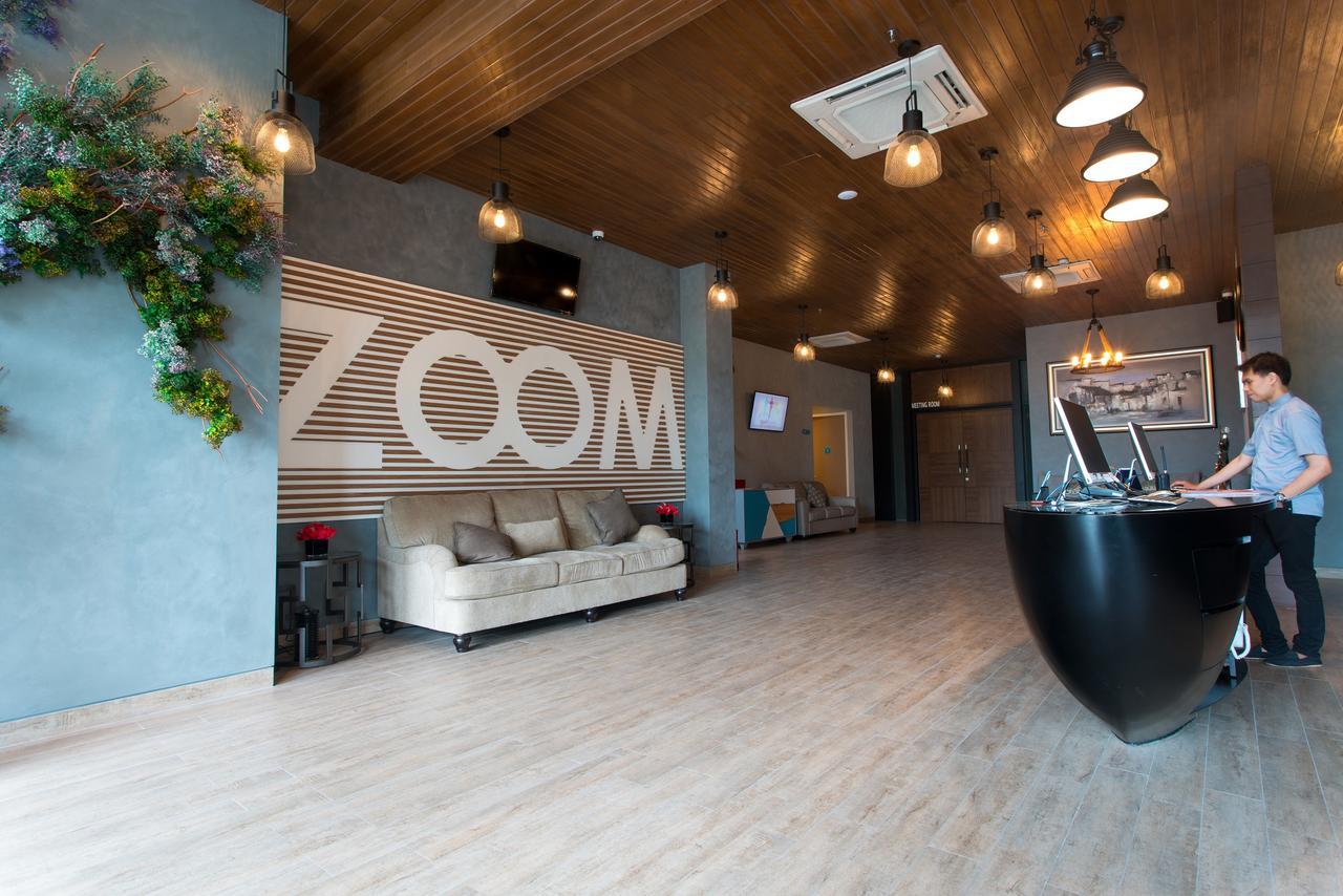 Zoom Dharmahusada Hotel Surabaja Zewnętrze zdjęcie