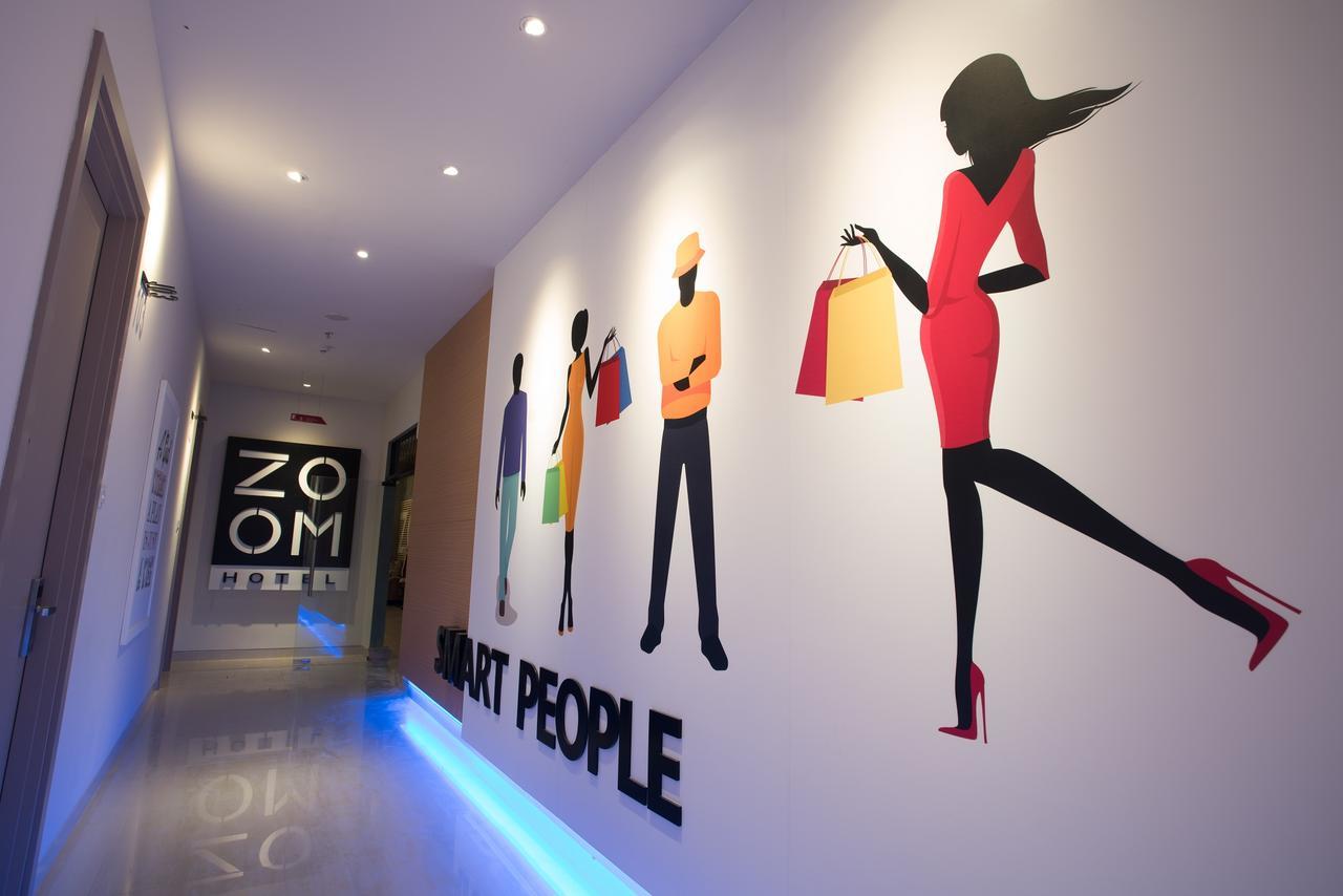 Zoom Dharmahusada Hotel Surabaja Zewnętrze zdjęcie
